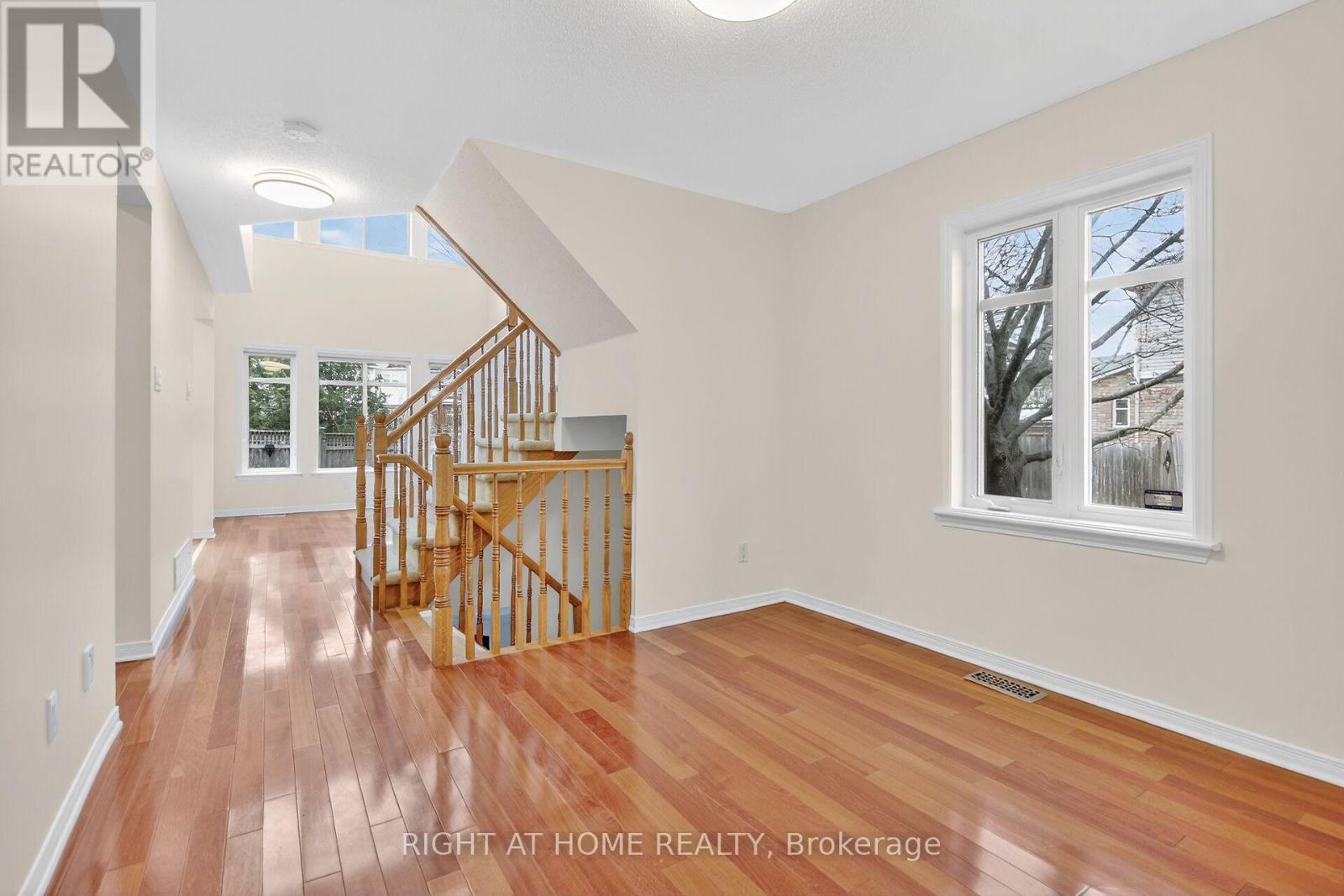 Dining & Living Room - 302 Goldridge Drive, Ottawa, ON - Indoor Photo Showing Other Room
