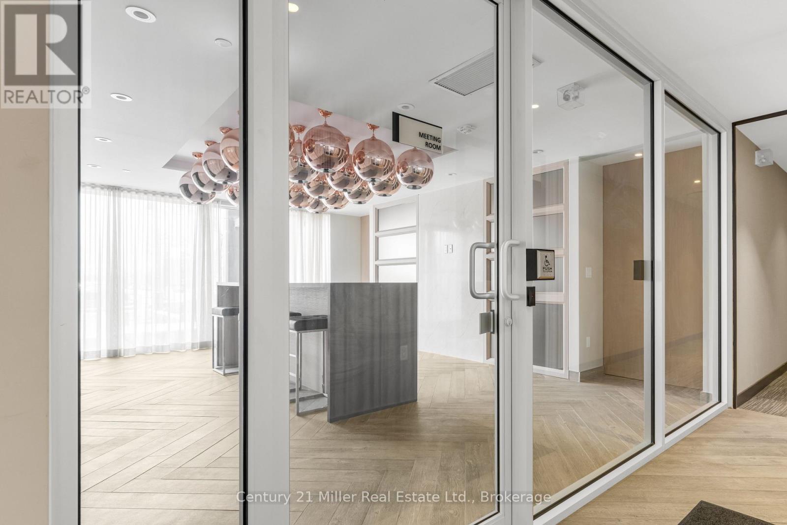 301 - 150 Sabina Drive, Oakville (Go Glenorchy), ON - Indoor Photo Showing Other Room