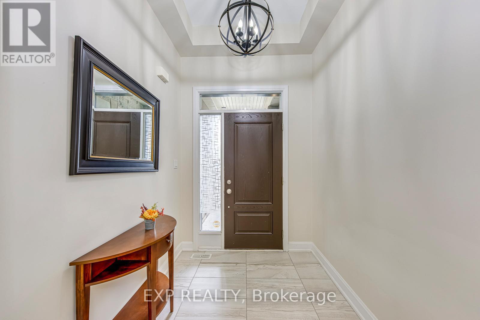 18 - 3129 Riverpath Common, Oakville, ON - Indoor Photo Showing Other Room