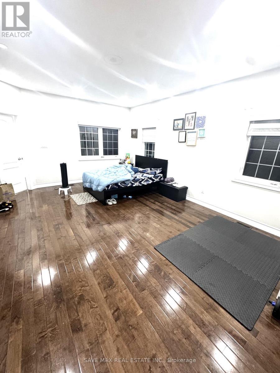 64 Louvain Drive, Brampton, ON - Indoor Photo Showing Other Room