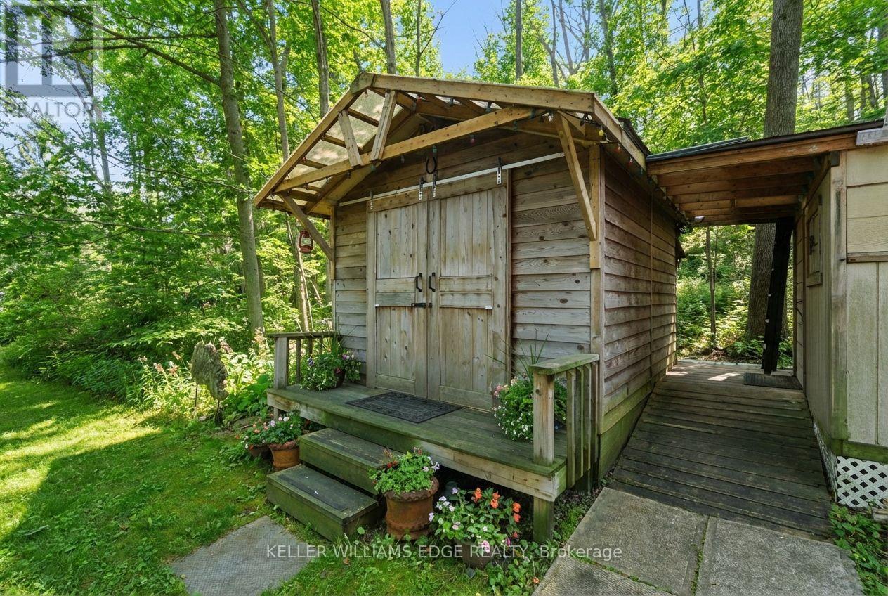 5600 Cedar Springs Road, Burlington, ON - Outdoor