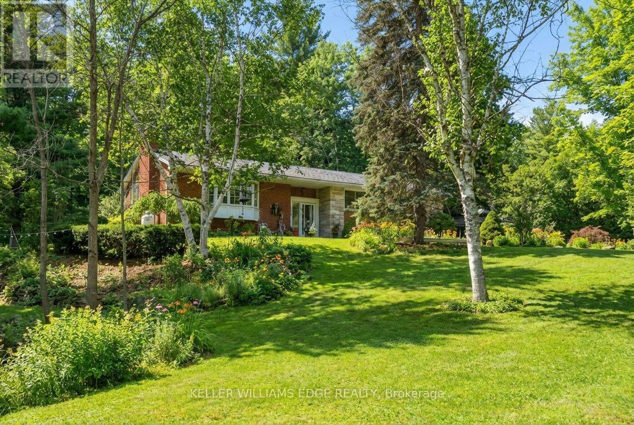 5600 Cedar Springs Road, Burlington, ON - Outdoor