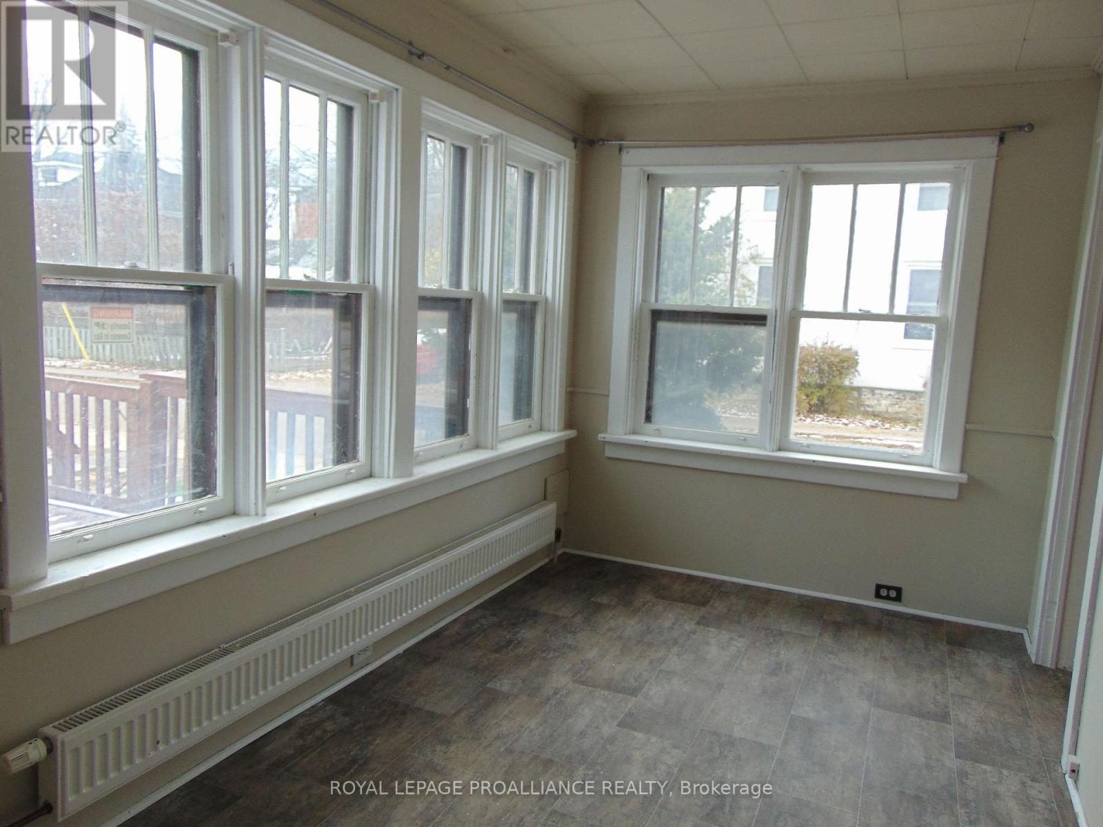 1 - 81 Bethune Street, Brockville, ON - Indoor Photo Showing Other Room