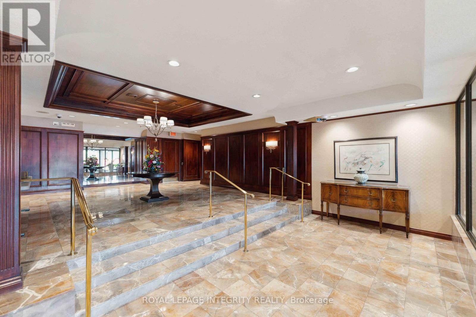 2303 - 1510 Riverside Drive, Ottawa, ON - Indoor Photo Showing Other Room