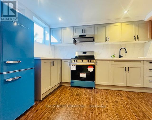 34 Fraser Street, Markham, ON - Indoor Photo Showing Kitchen