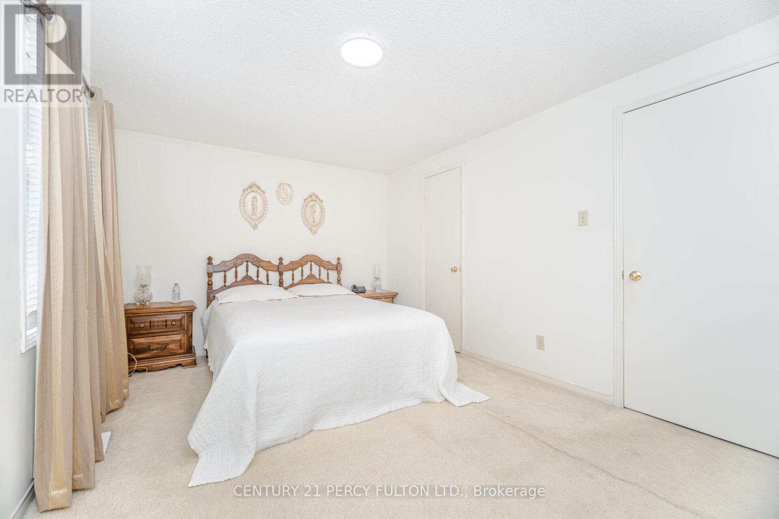 1399 Anton Square, Pickering, ON - Indoor Photo Showing Bedroom