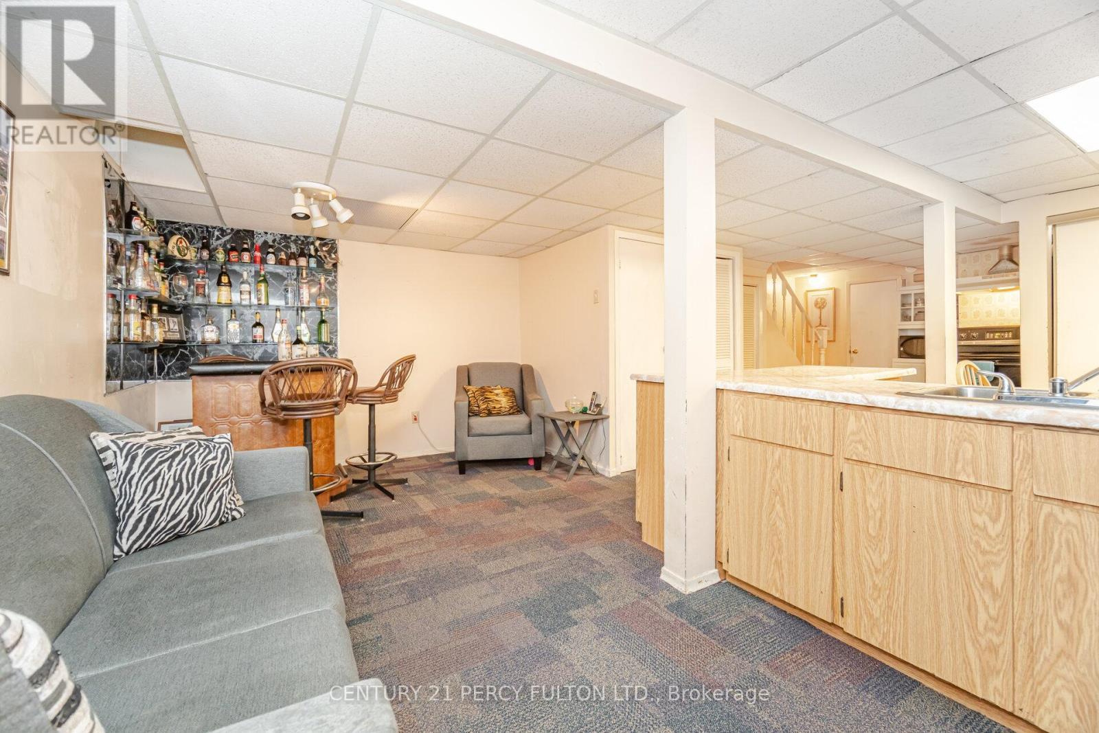 1399 Anton Square, Pickering, ON - Indoor