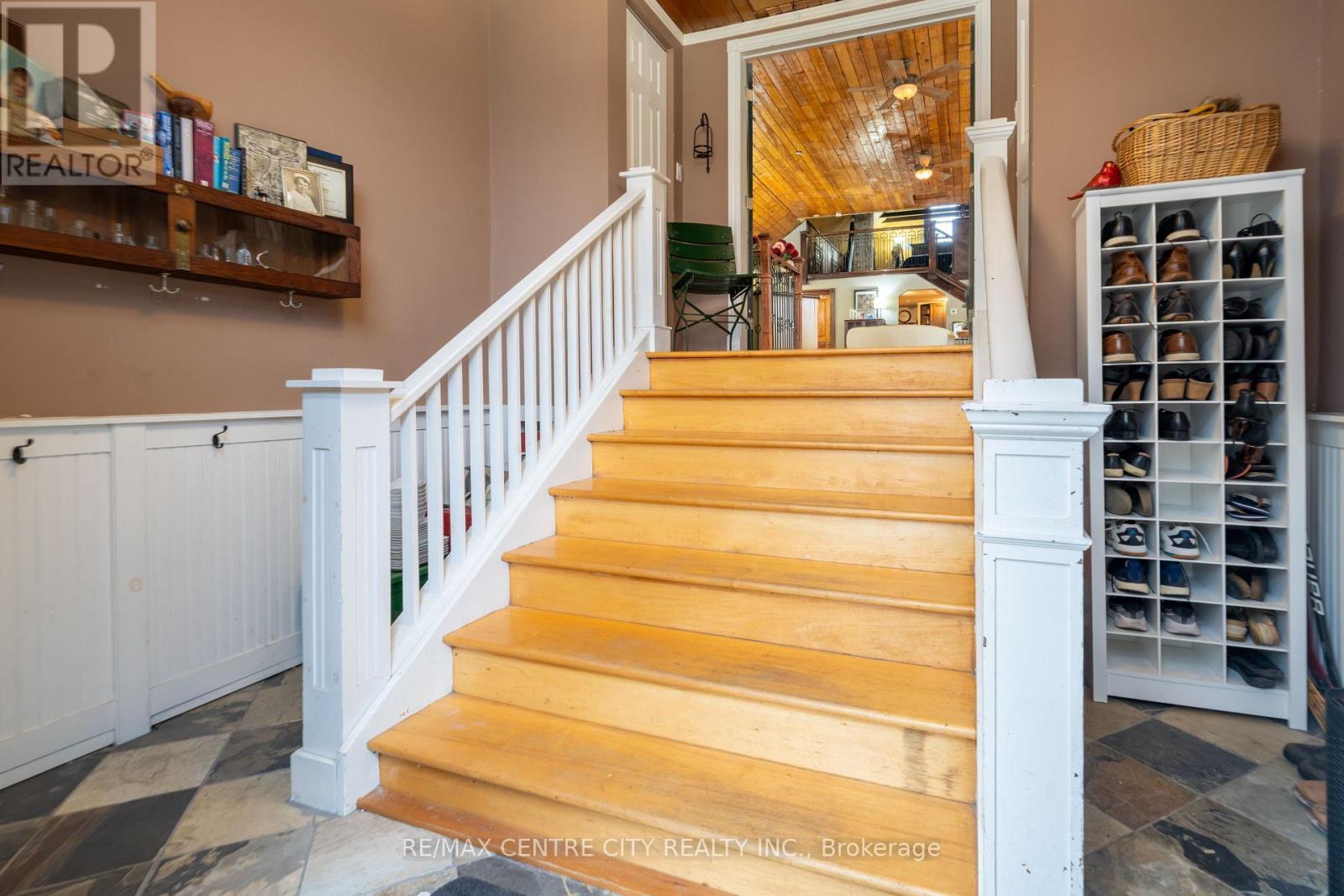 50 High Street W, Strathroy-Caradoc (Sw), ON - Indoor Photo Showing Other Room