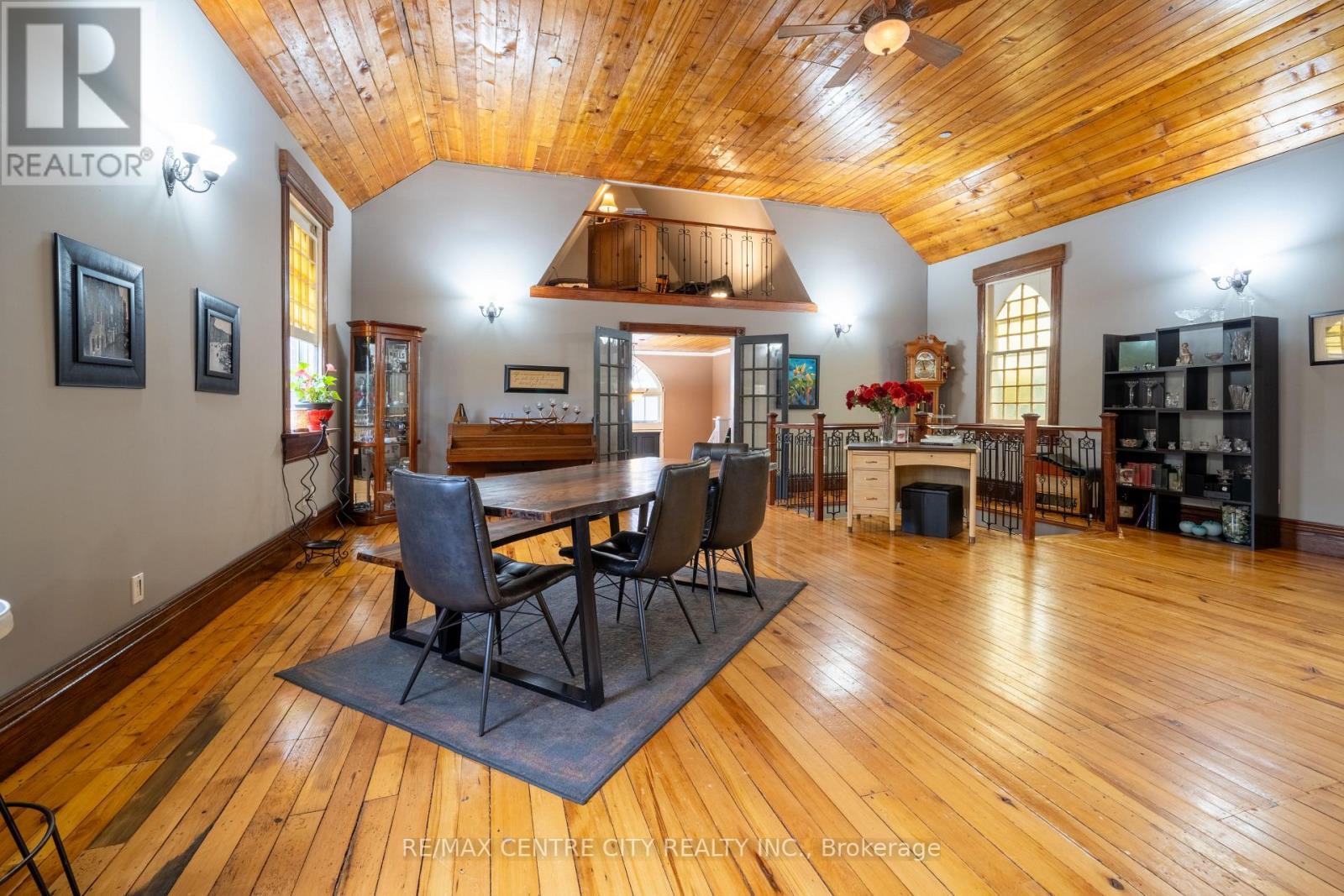 50 High Street W, Strathroy-Caradoc (Sw), ON - Indoor Photo Showing Dining Room