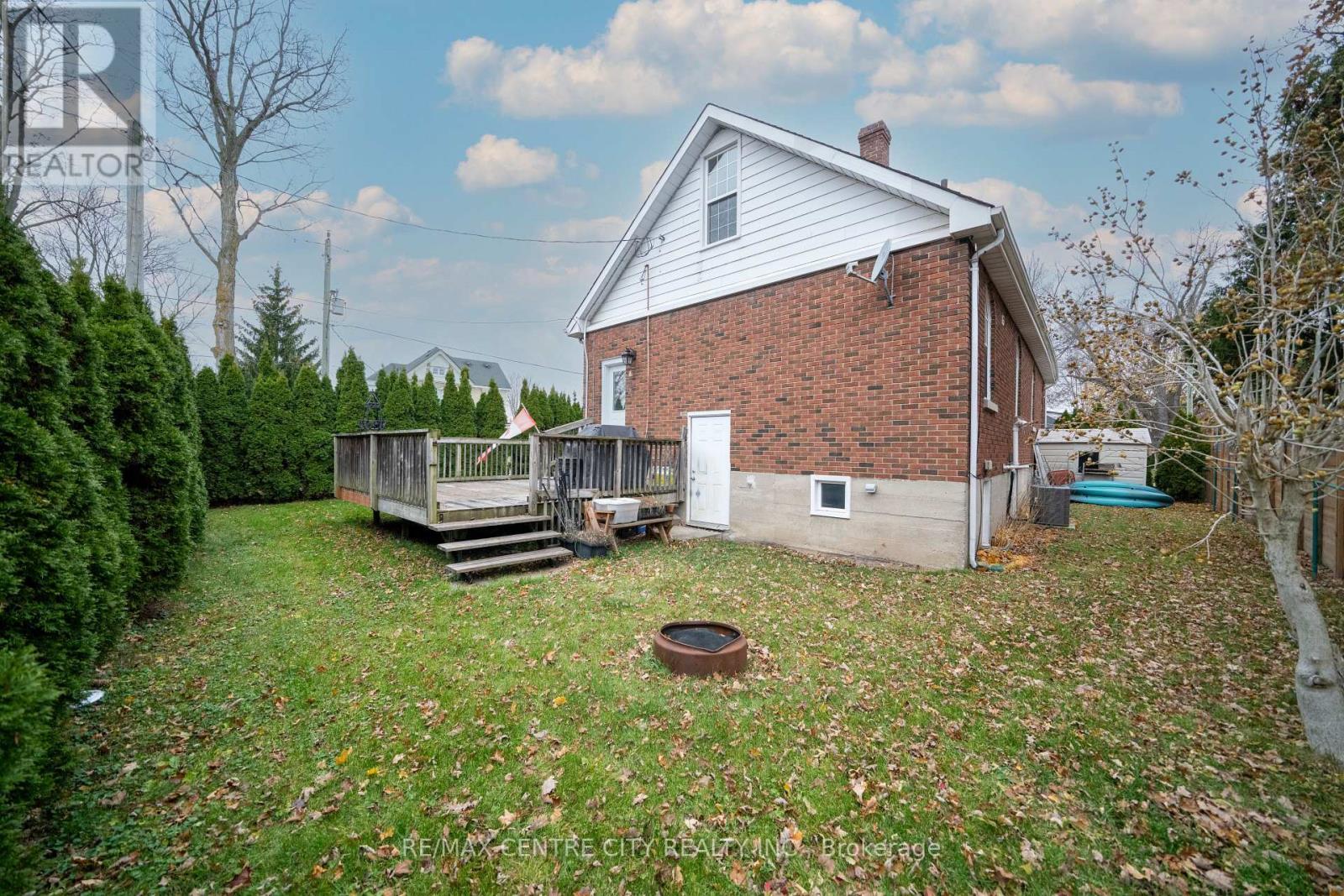 50 High Street W, Strathroy-Caradoc (Sw), ON - Outdoor
