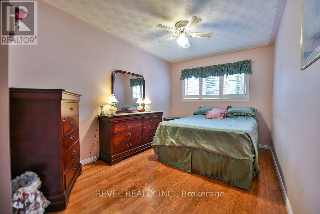 388 Ross Avenue E, Timmins (Tne - North), ON - Indoor Photo Showing Bedroom