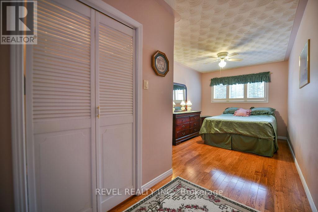 388 Ross Avenue E, Timmins (Tne - North), ON - Indoor Photo Showing Bedroom