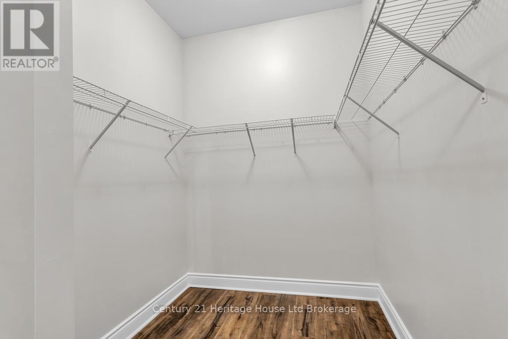 30 Seaton Crescent, Tillsonburg, ON - Indoor With Storage