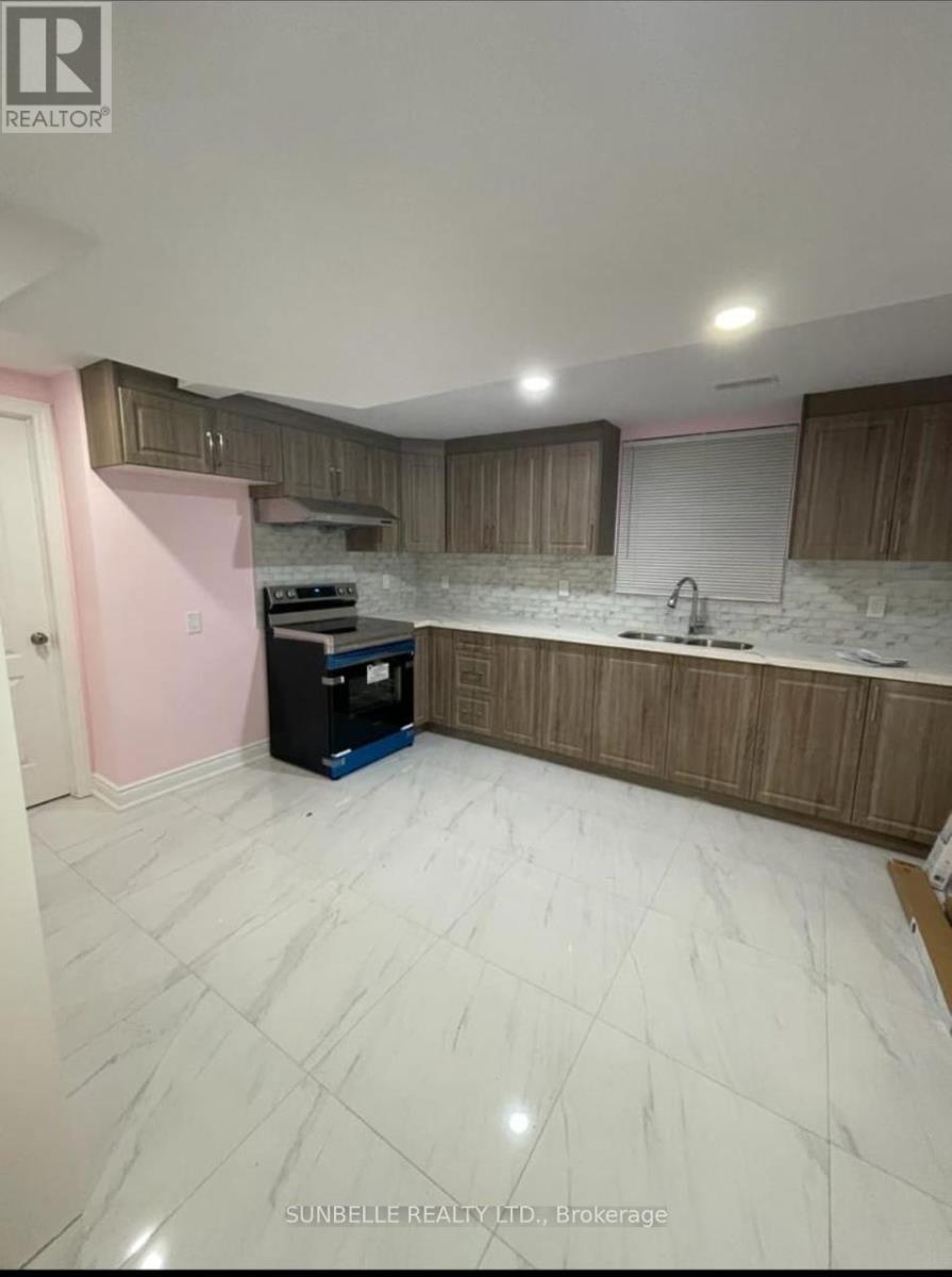 Basement - 26 Senwood Street, Brampton, ON - Indoor Photo Showing Kitchen