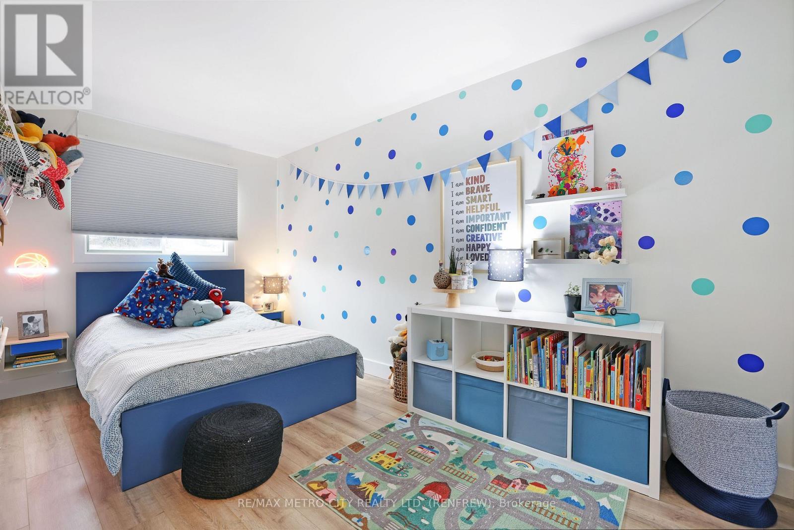 233 Airth Boulevard W, Renfrew, ON - Indoor Photo Showing Bedroom