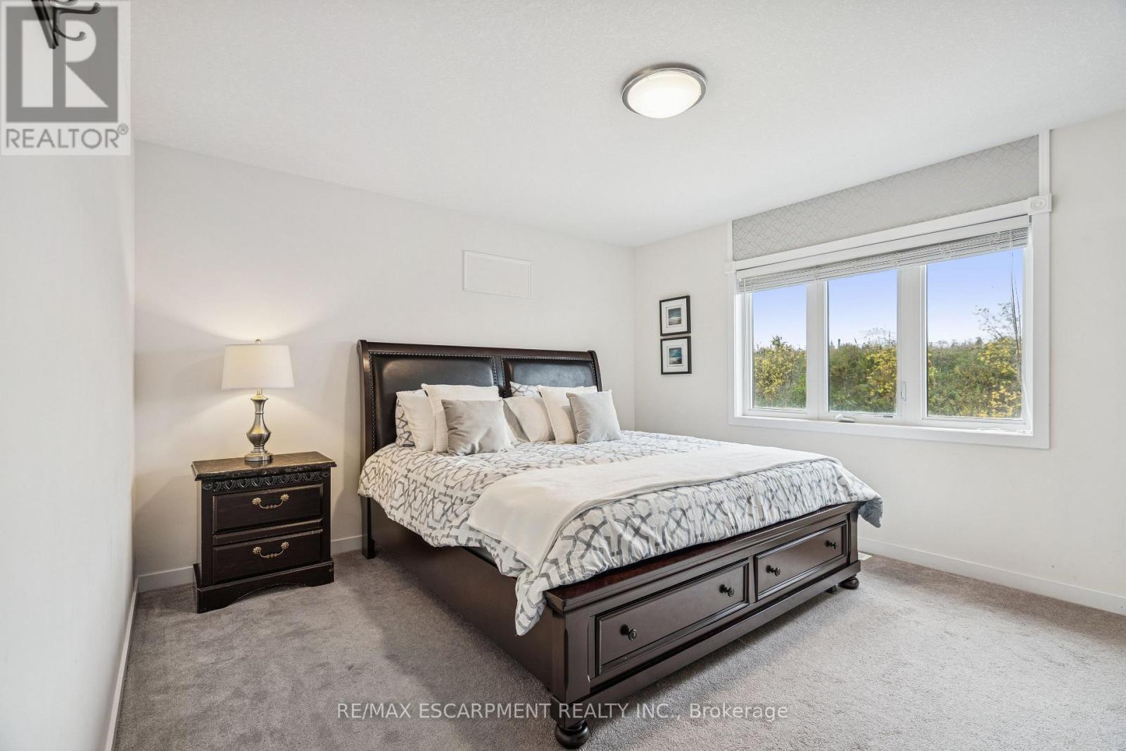 12 Crafter Crescent, Hamilton, ON - Indoor Photo Showing Bedroom