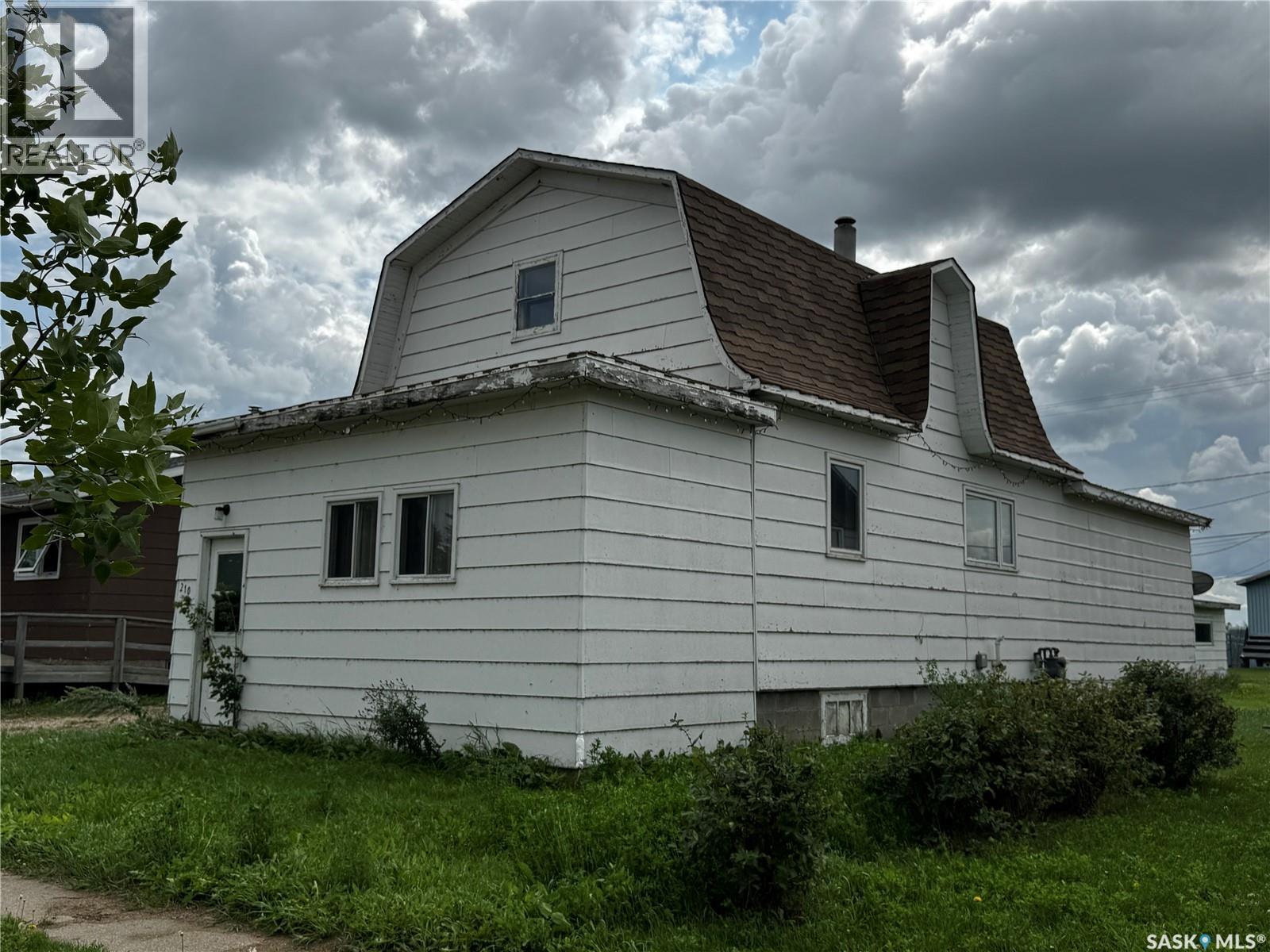 210 2Nd Avenue W, Nokomis, SK - Outdoor