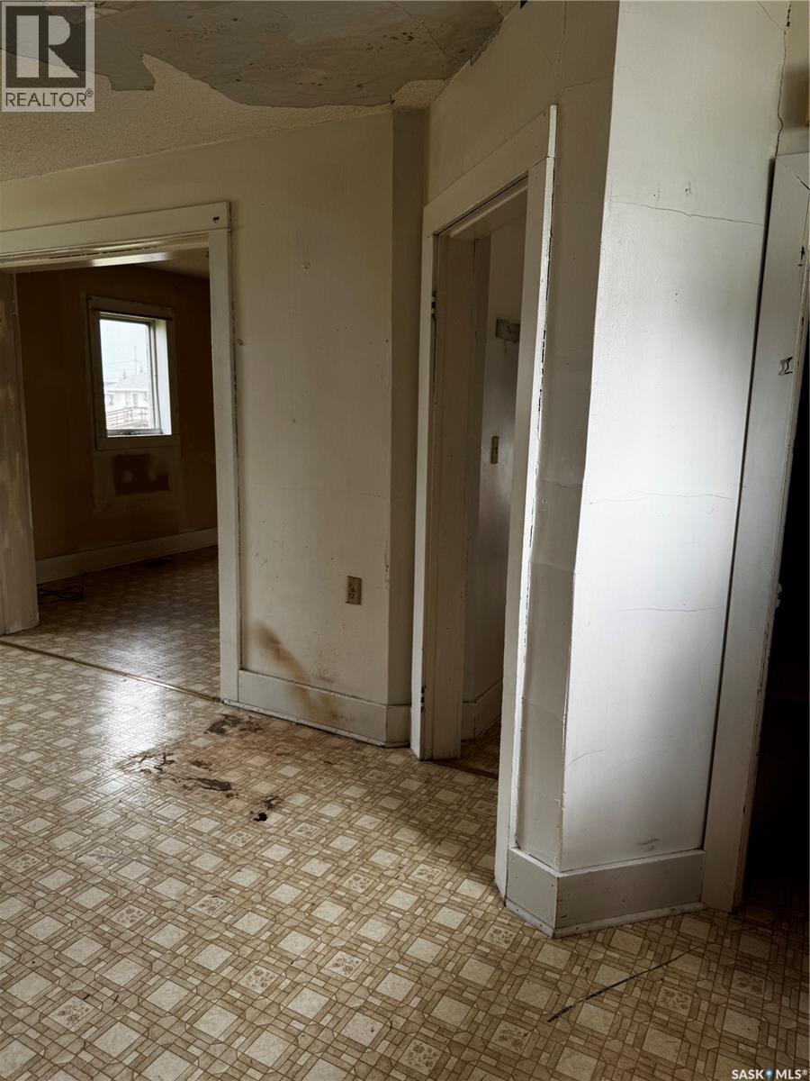 210 2Nd Avenue W, Nokomis, SK - Indoor Photo Showing Other Room