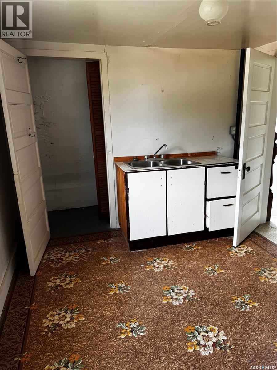 210 2Nd Avenue W, Nokomis, SK - Indoor Photo Showing Other Room