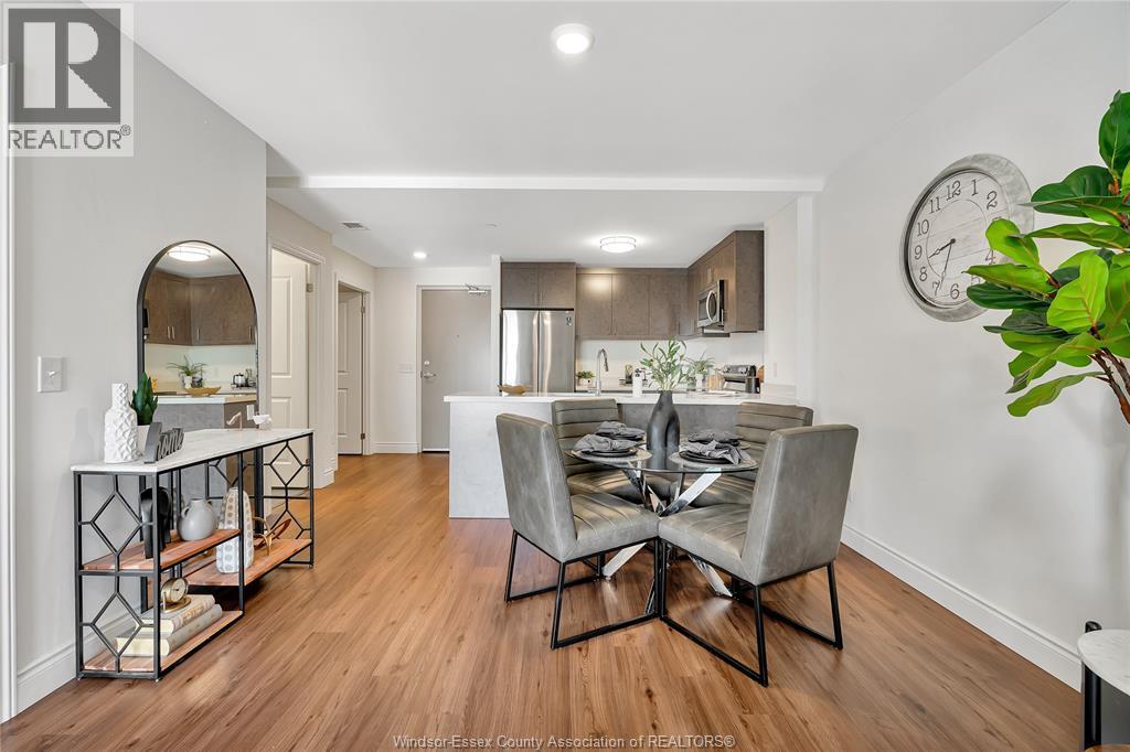 1489 Banwell Unit# 725, Windsor, ON - Indoor Photo Showing Dining Room