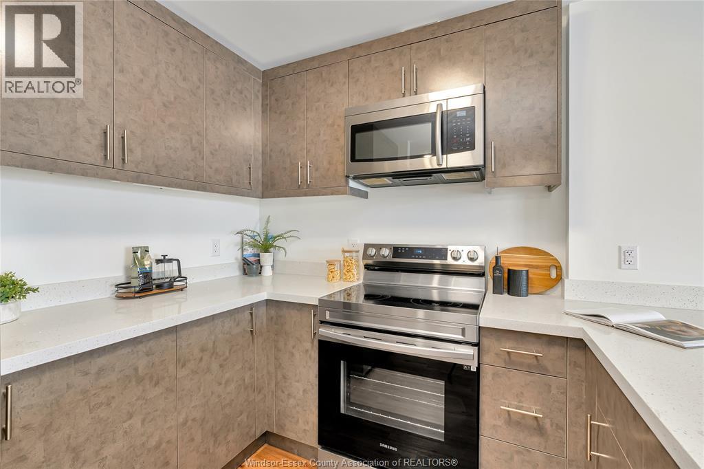 1489 Banwell Unit# 725, Windsor, ON - Indoor Photo Showing Kitchen