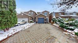 25 ROWE COURT Markham, ON L3S 2J6