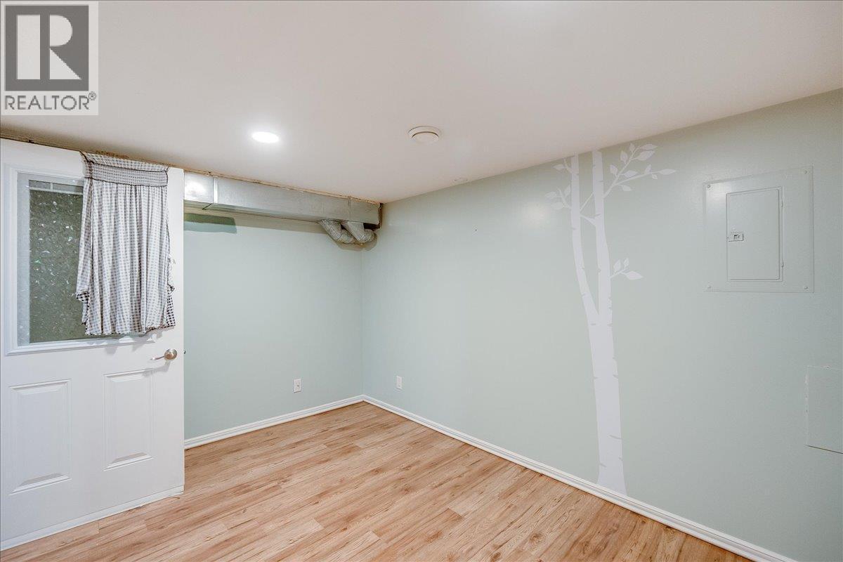 214 11Th Avenue, Castlegar, BC