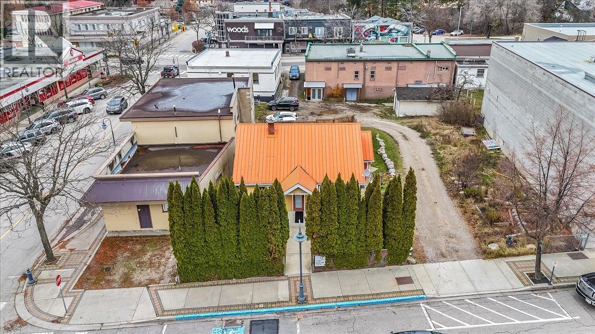 214 11Th Avenue, Castlegar, BC