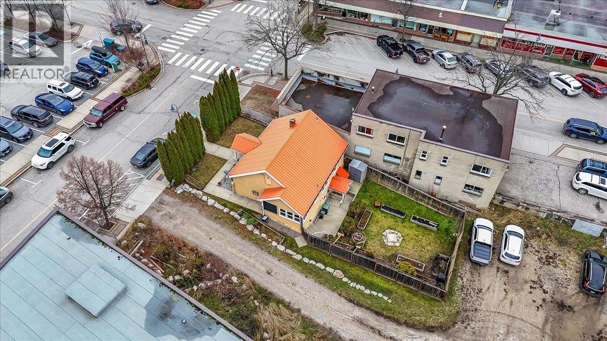 214 11Th Avenue, Castlegar, BC