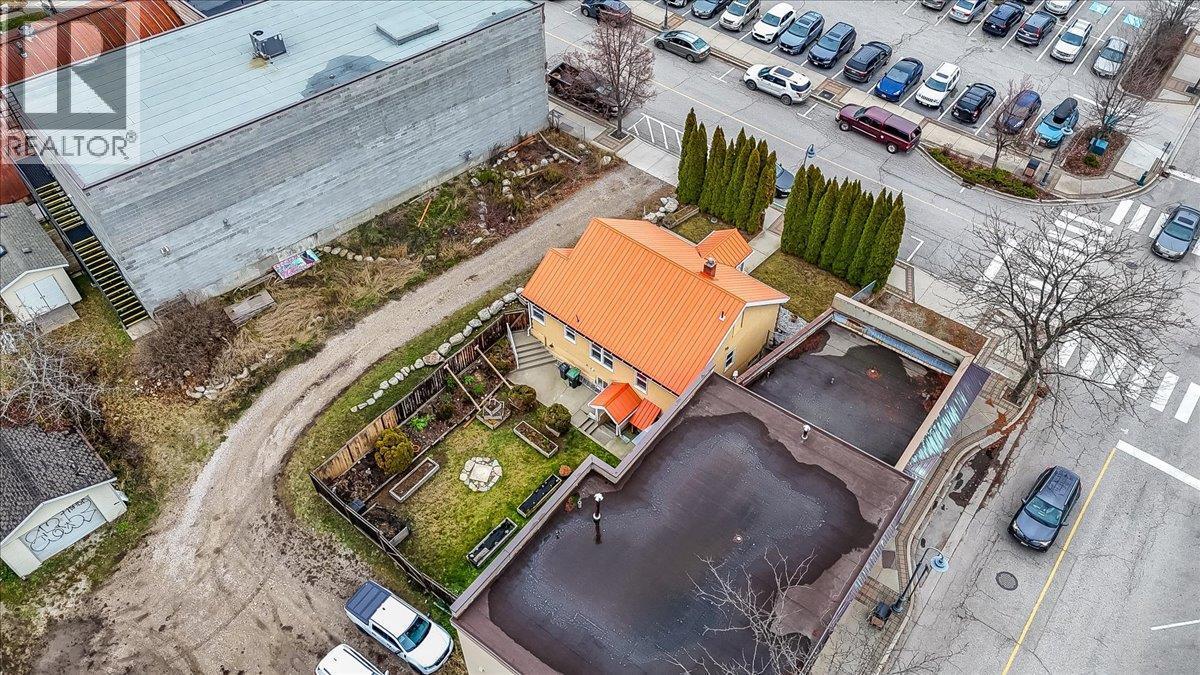 214 11Th Avenue, Castlegar, BC