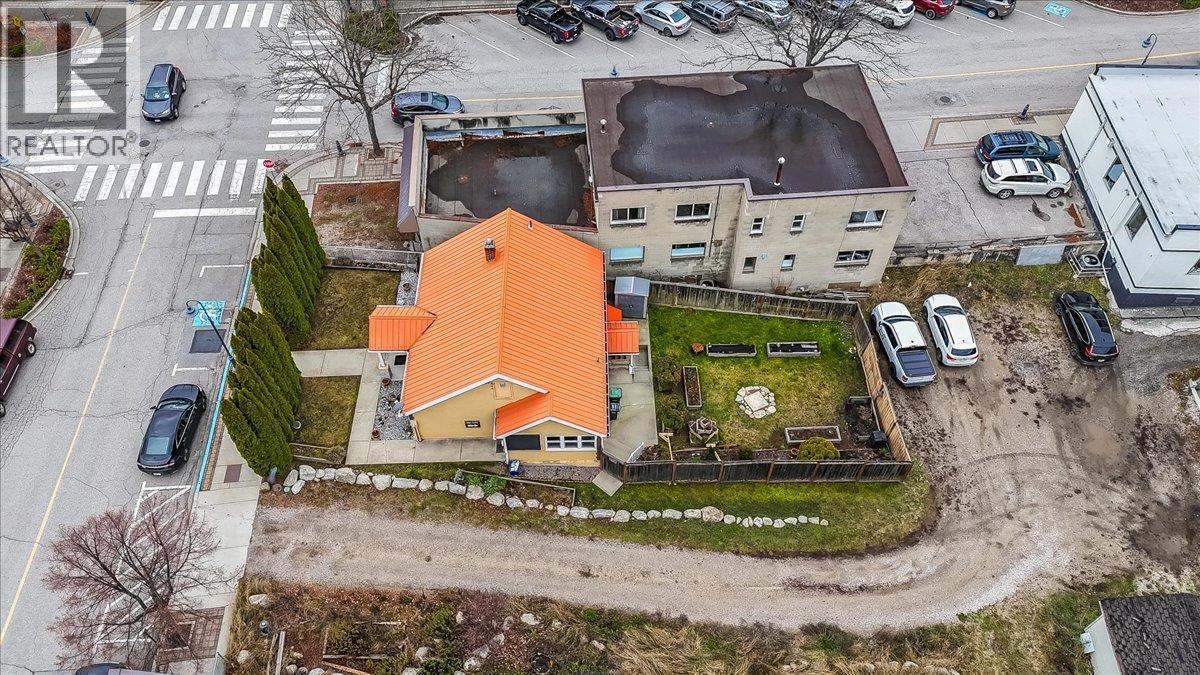 214 11Th Avenue, Castlegar, BC