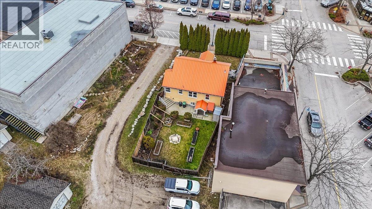 214 11Th Avenue, Castlegar, BC