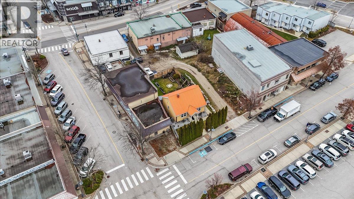 214 11Th Avenue, Castlegar, BC