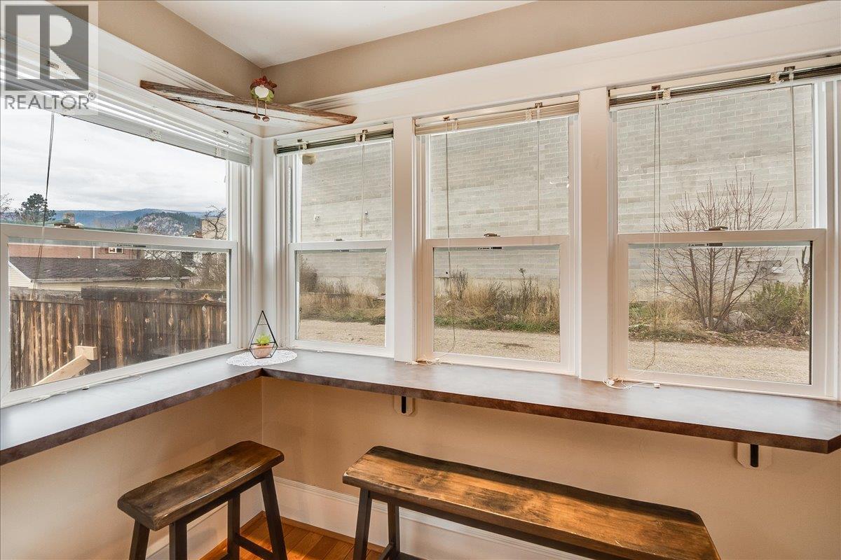 214 11Th Avenue, Castlegar, BC