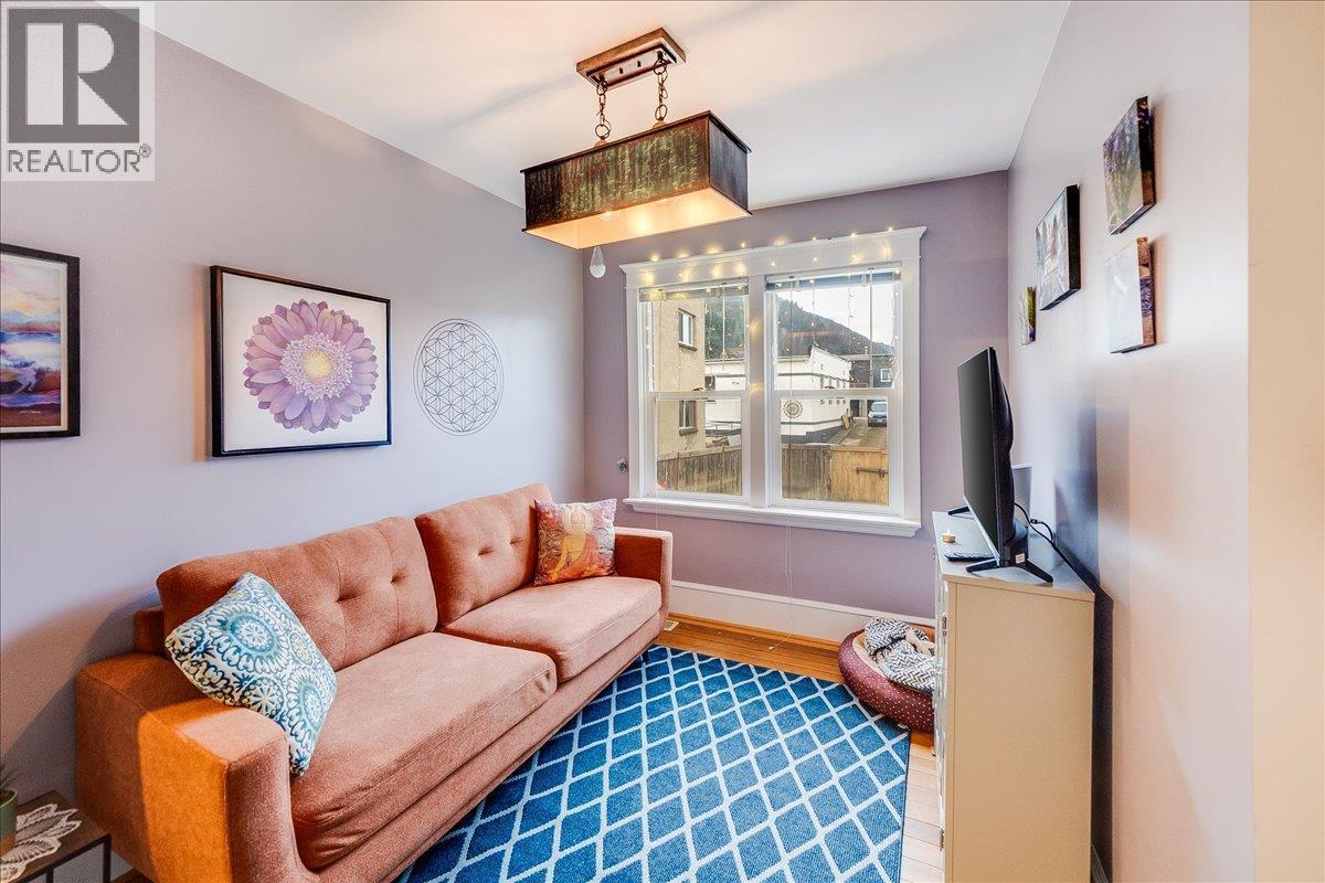 214 11Th Avenue, Castlegar, BC