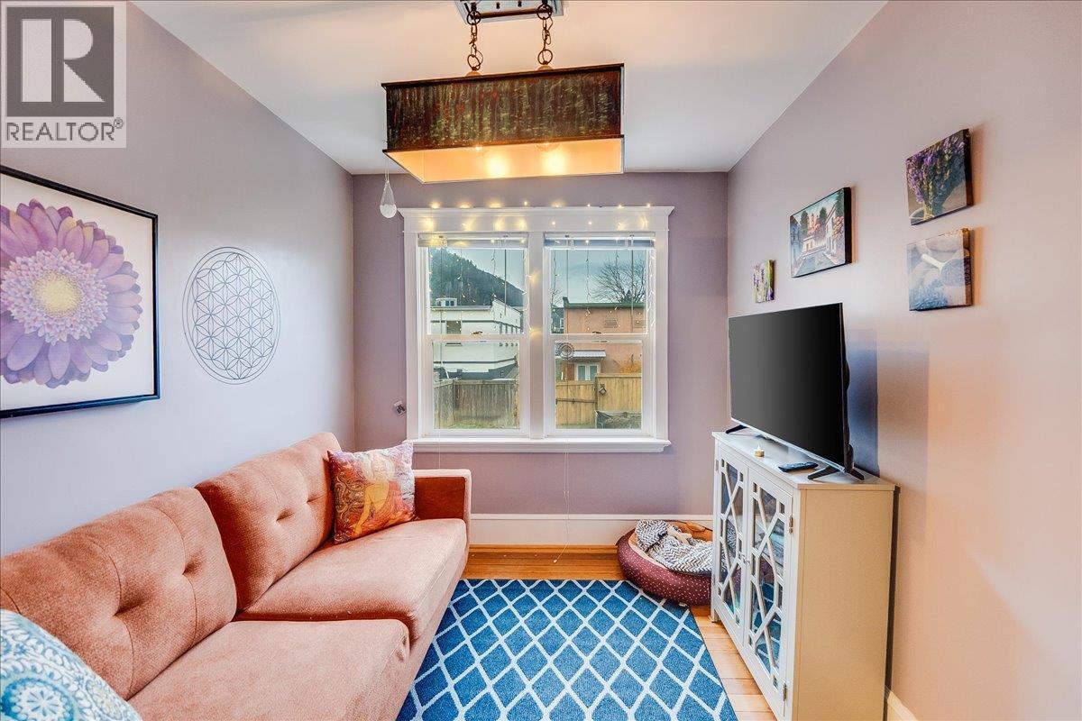 214 11Th Avenue, Castlegar, BC