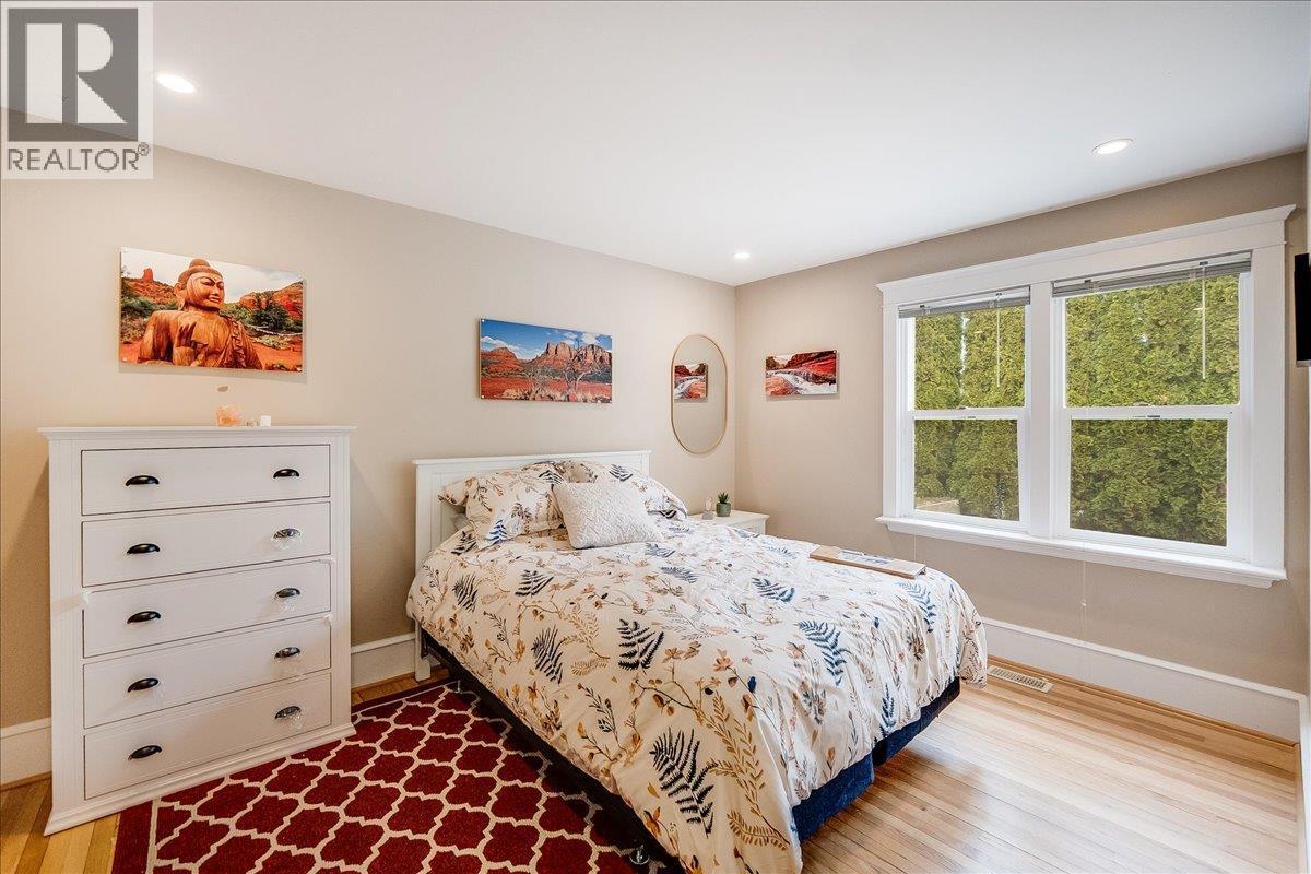 214 11Th Avenue, Castlegar, BC