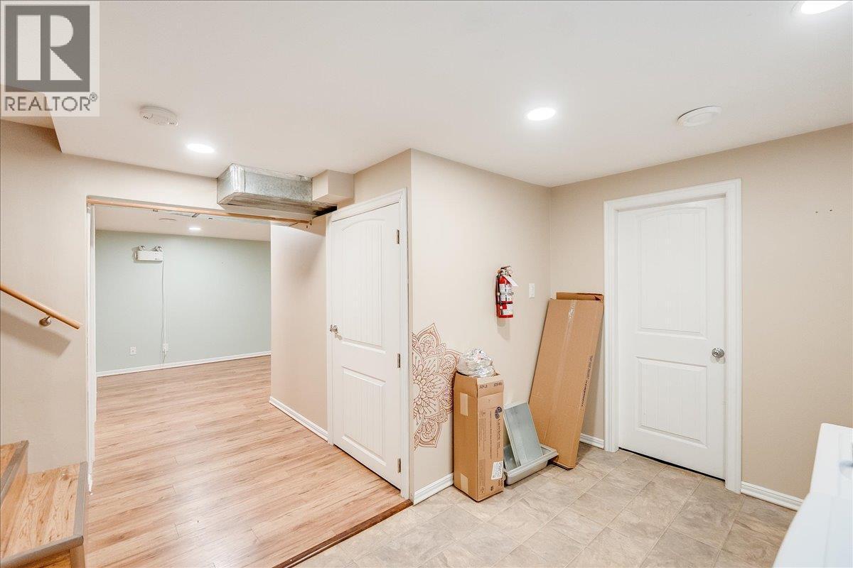 214 11Th Avenue, Castlegar, BC