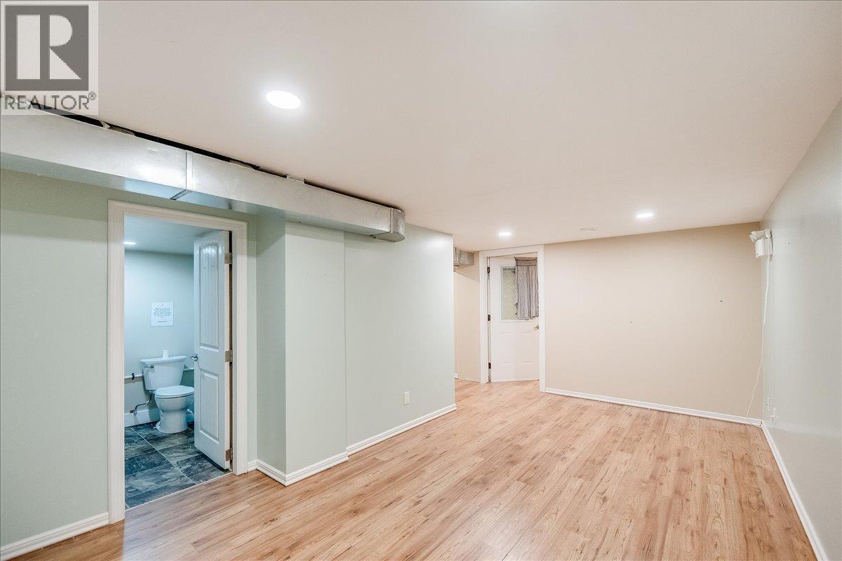 214 11Th Avenue, Castlegar, BC