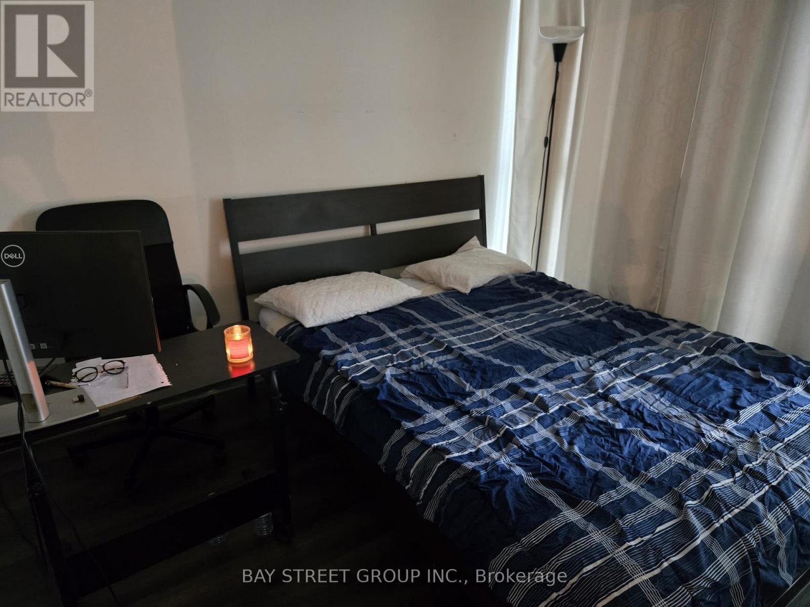 2011 - 15 Iceboat Terrace, Toronto, ON - Indoor Photo Showing Bedroom