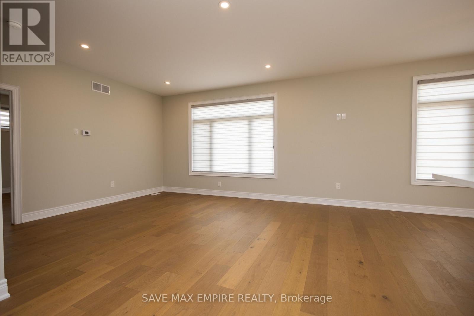 3580 Canfield Crescent, Fort Erie, ON - Indoor Photo Showing Other Room