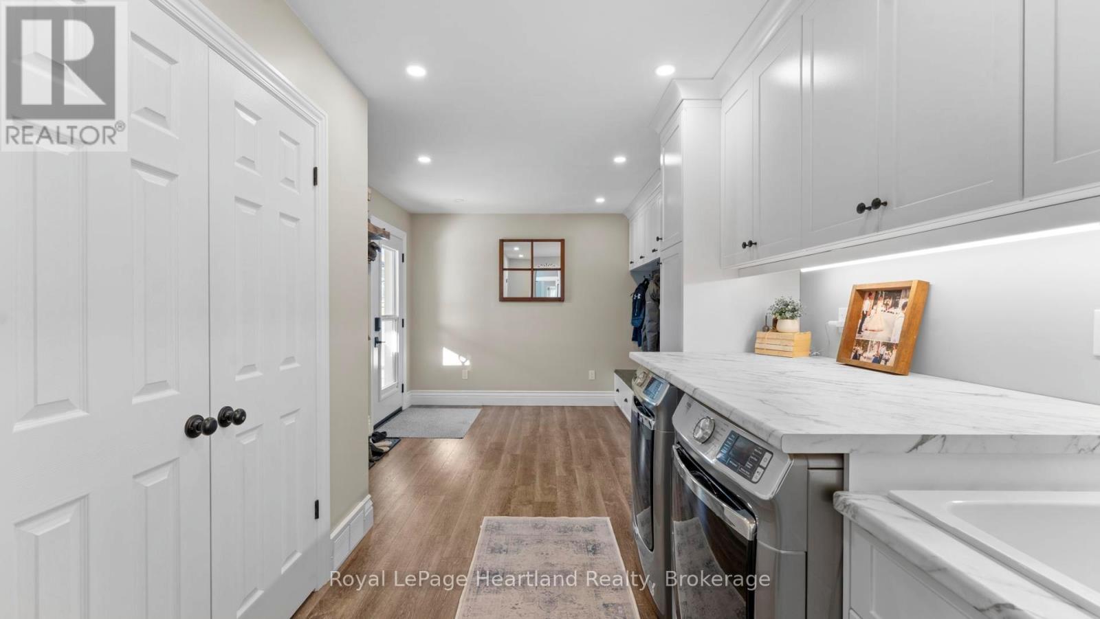 175 St David Street, Goderich (Goderich (Town)), ON - Indoor Photo Showing Laundry Room