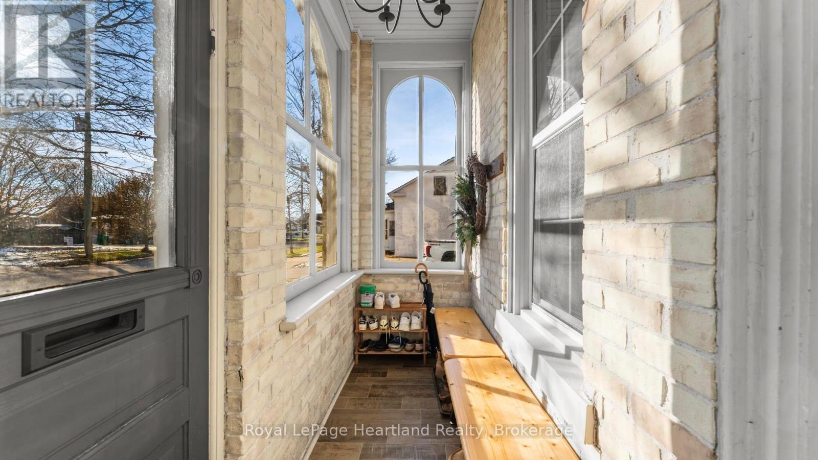 175 St David Street, Goderich (Goderich (Town)), ON - Indoor