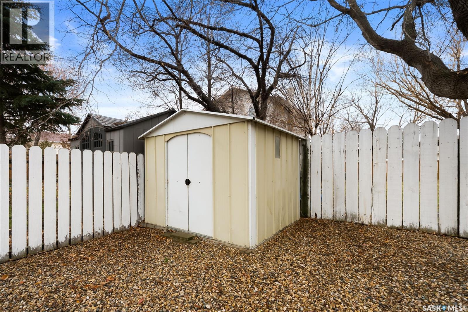 1506 Truesdale Drive E, Regina, SK - Outdoor