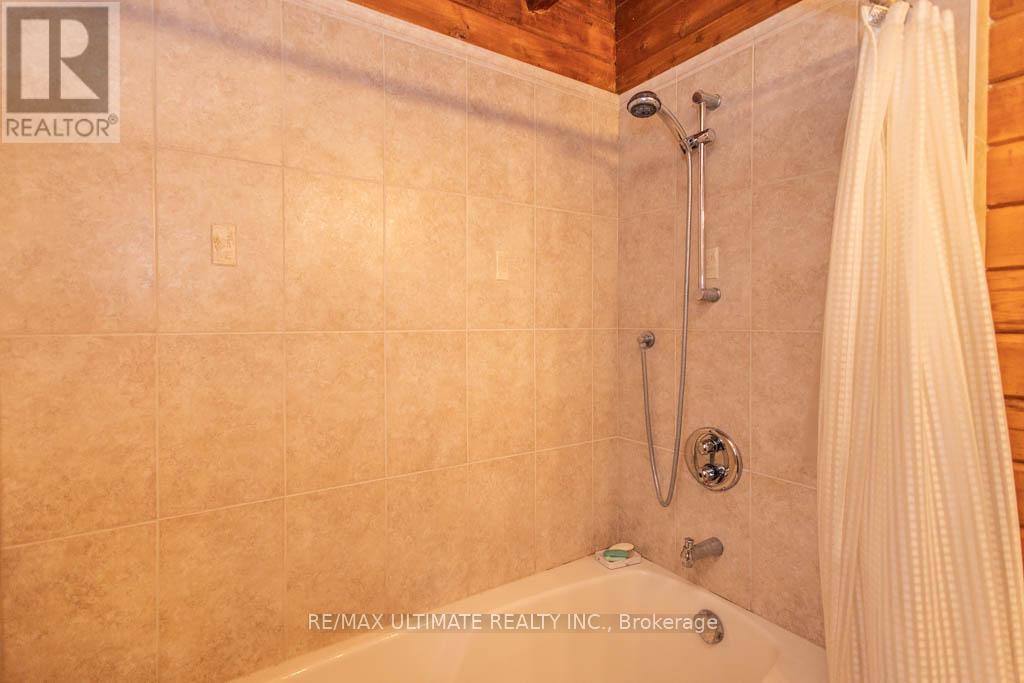 65 Sumac Lane, Scugog, ON - Indoor Photo Showing Bathroom