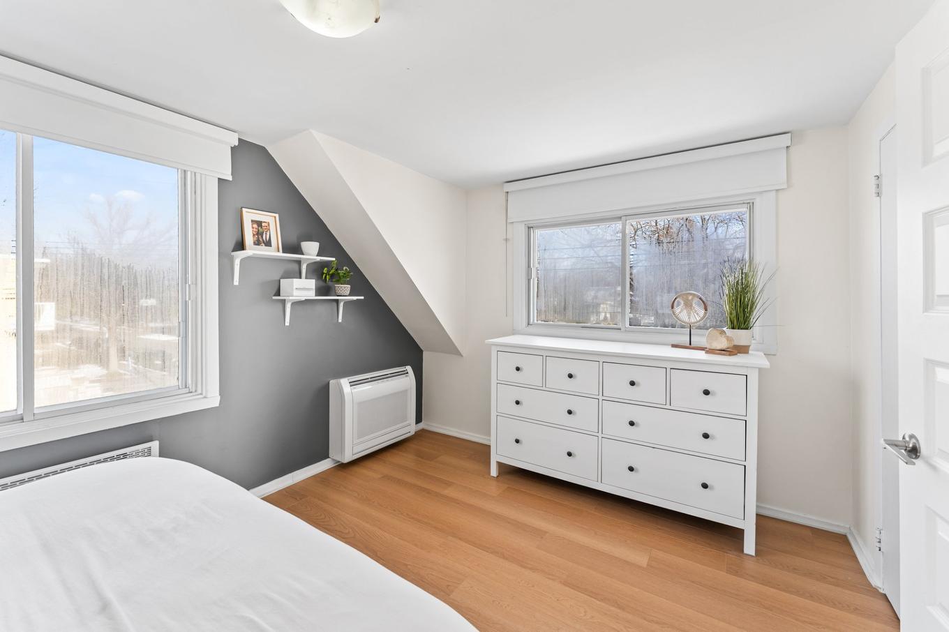 Chambre à coucher principale - 12135 Rue Parent, Montréal (Rivière-Des-Prairies/Pointe-Aux-Trembles), QC - Indoor Photo Showing Bedroom