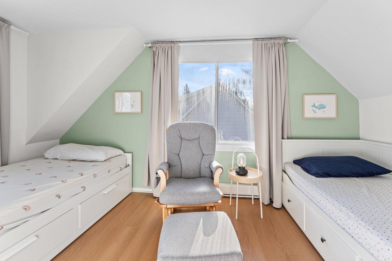 Chambre à coucher - 12135 Rue Parent, Montréal (Rivière-Des-Prairies/Pointe-Aux-Trembles), QC - Indoor Photo Showing Bedroom