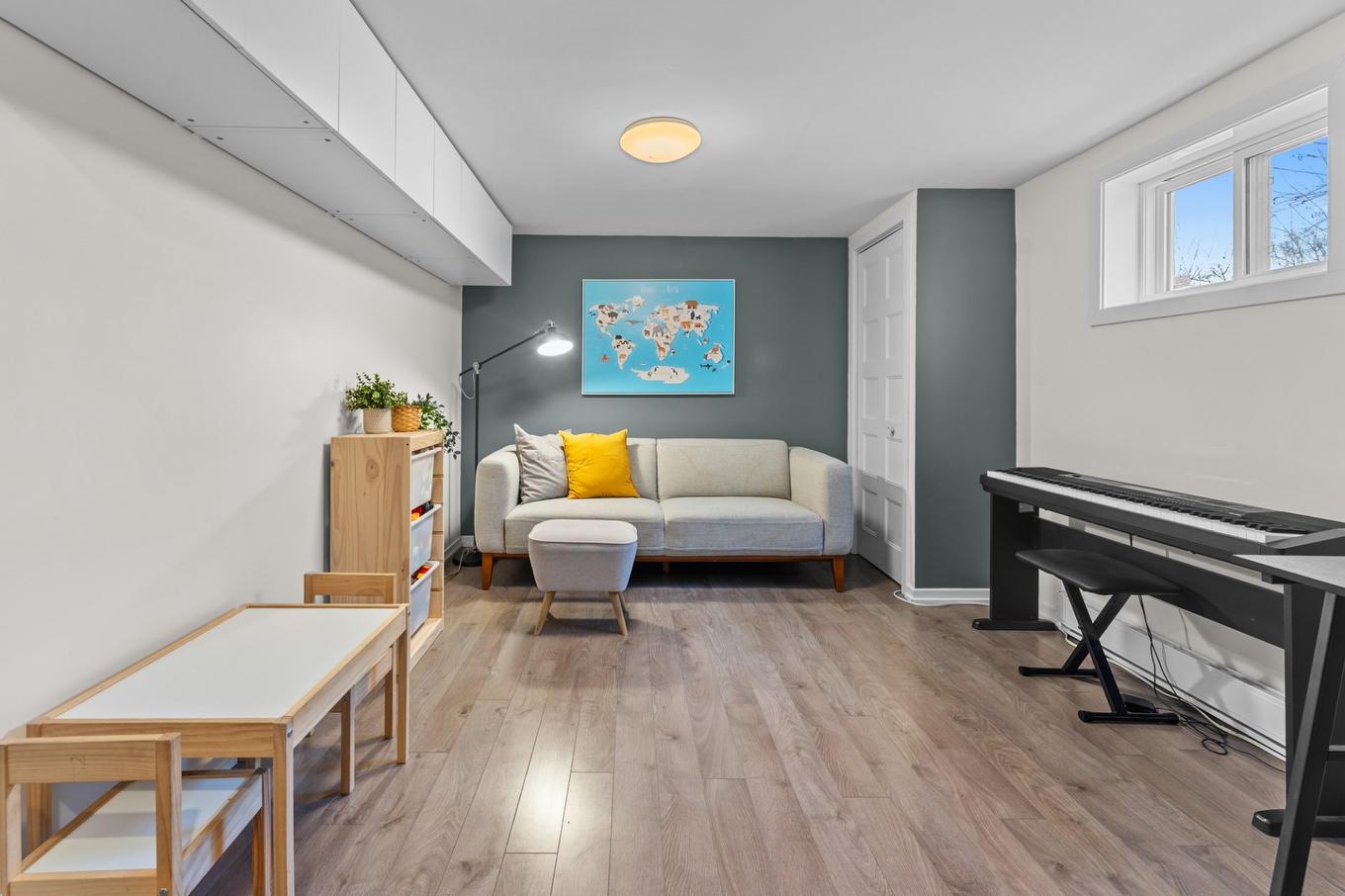 Salle familiale - 12135 Rue Parent, Montréal (Rivière-Des-Prairies/Pointe-Aux-Trembles), QC - Indoor