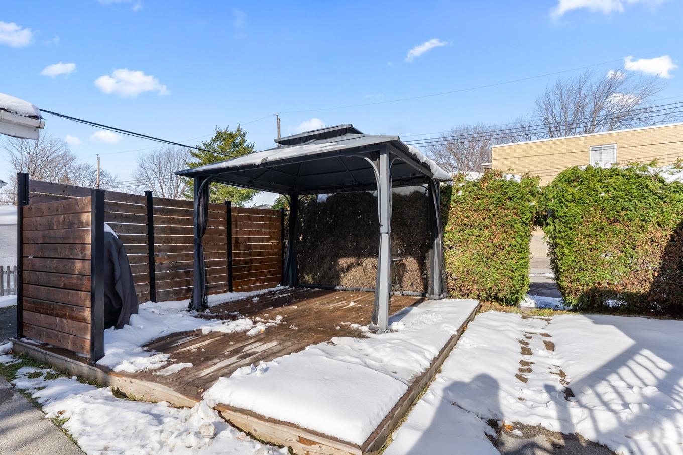 Cour - 12135 Rue Parent, Montréal (Rivière-Des-Prairies/Pointe-Aux-Trembles), QC - Outdoor