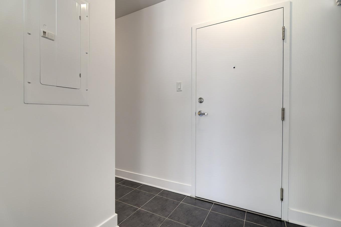 Hall - A504-5200 Av. Gatineau, Montréal (Côte-Des-Neiges/Notre-Dame-De-Grâce), QC - Indoor Photo Showing Other Room